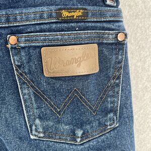 Wrangler Youth 14 reg Active Flex Cowboy cut Adjustable Waist Medium Wash